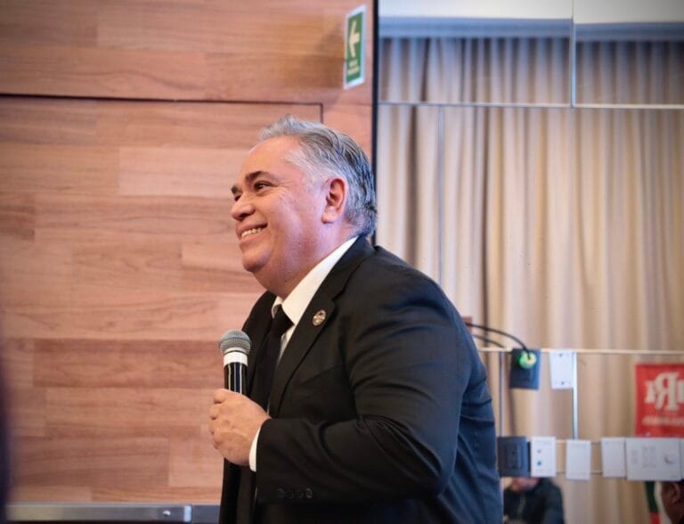 Galo Limón llama a fortalecer la imagen pública desde la congruencia.