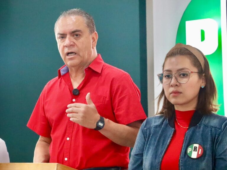 México enfrenta retroceso en vacunación infantil, advierte el PRI.