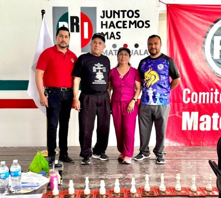 Ajedrez y juventud marcan la celebración del 97 aniversario del PRI en Matehuala.